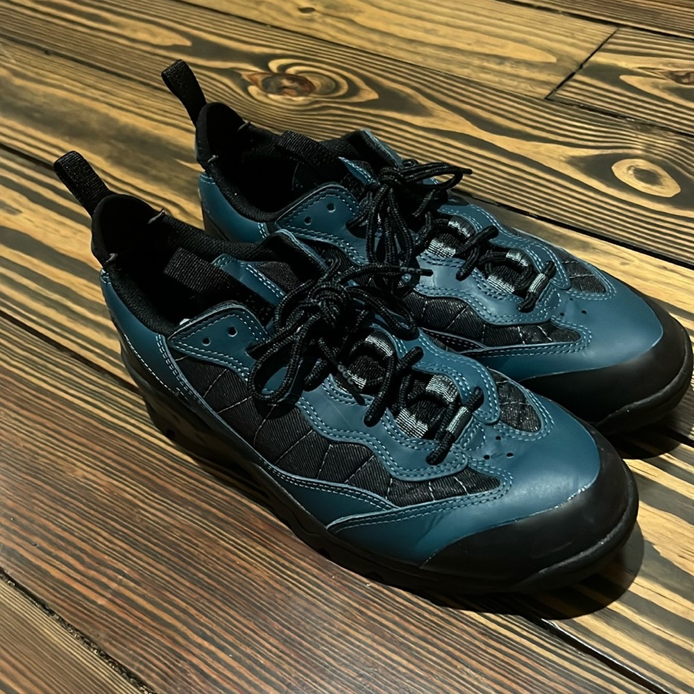 NIKE ACG